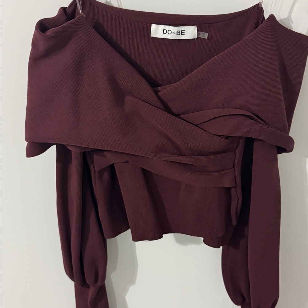 Off the shoulder long sleeve